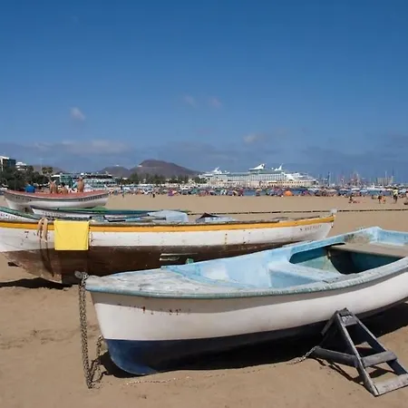 Live A Nautical-sport Experience Hotel na wodzie